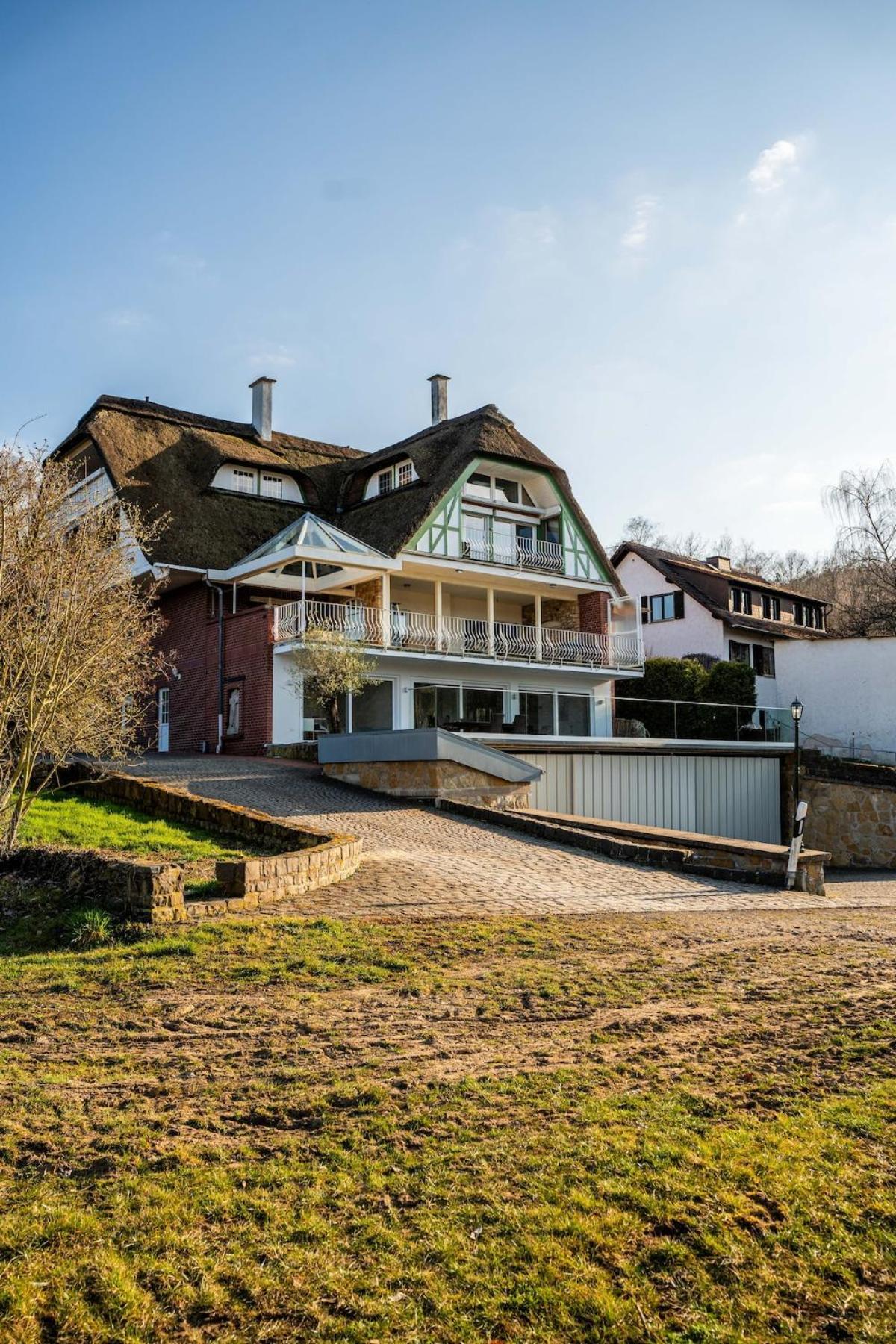 Reet Am Rhein - Chateau Boppard
